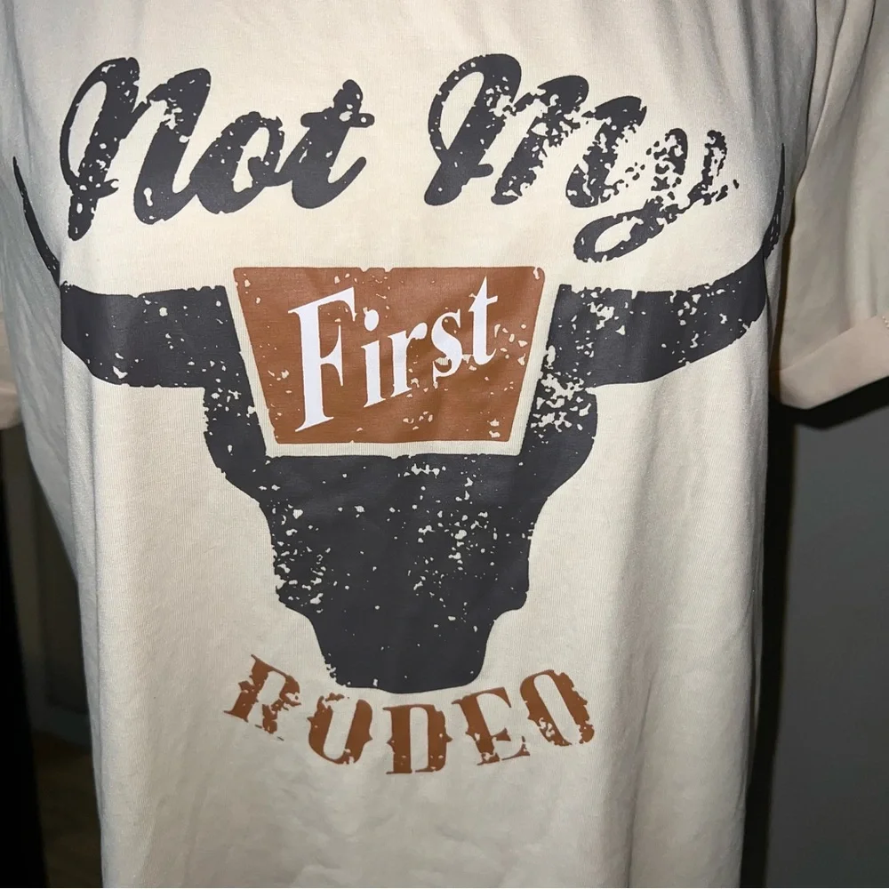 NWT Emery Rose “Not My First Rodeo” Graphic T-Shirt – Women’s Large - Picture 4 of 8